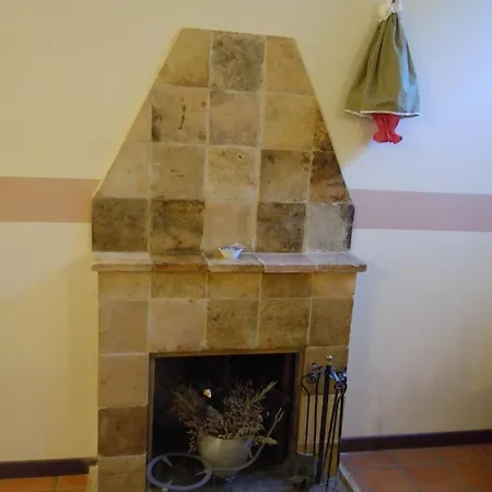 La Casa Su Le Dimore Del Borgo Апарт-отель