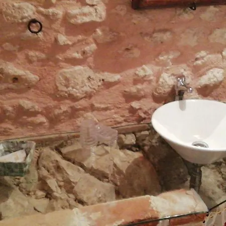 Aparthotel La Casa Su Le Dimore Del Borgo