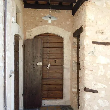 Апарт-отель La Casa Su Le Dimore Del Borgo Санто-Стефано-ди-Сессанио