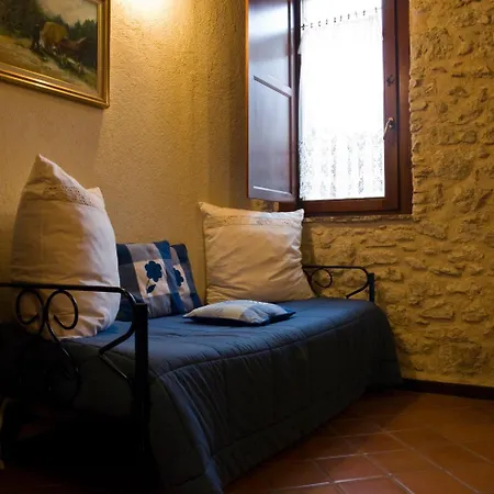 La Casa Su Le Dimore Del Borgo Aparthotel 3*
